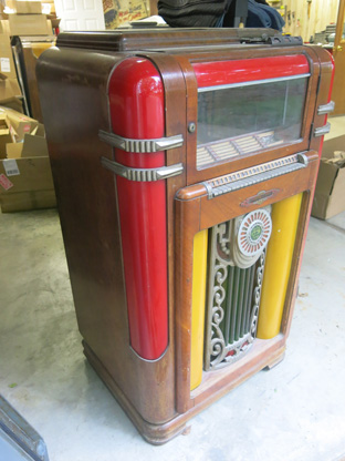 Wurlitzer 600A Jukebox For Sale