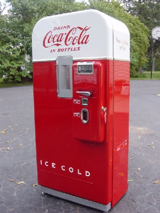 Coca Cola Vendo 39 in two-tone